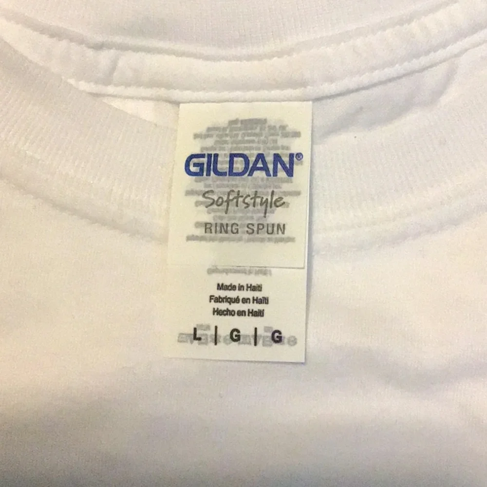 2020 Poshmark Unisex TShirt bundle lot - Picture 6 of 6